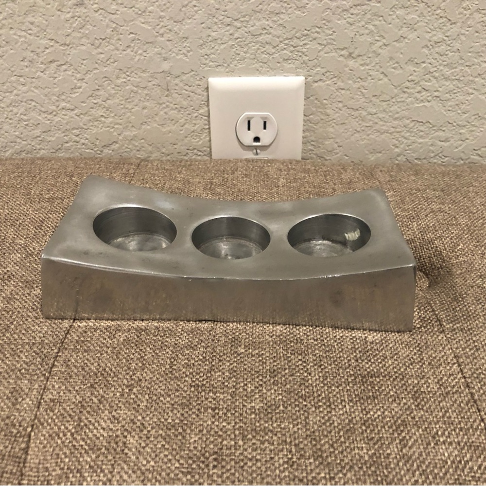 Candle holder
